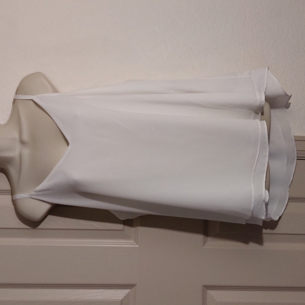 Torrid size 1 white chiffon tank